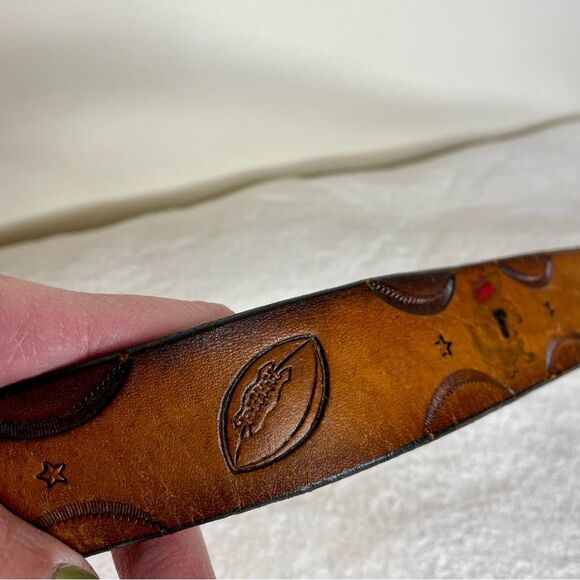 Hand Tooled Leather Belt Florida Gators Football Weathered Handcrafted Brown - Picture 9 of 16